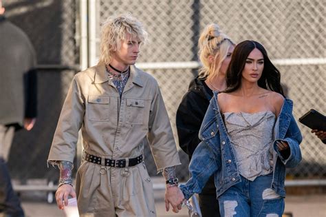 megan fox bush|Megan Fox und Machine Gun Kelly Baby krönt ihre turbulente。